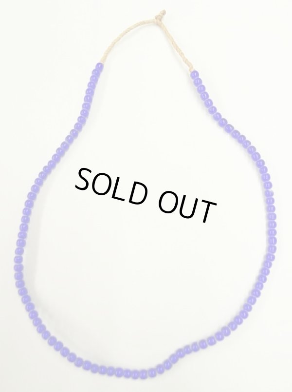 画像1: ホワイトハーツ ガラスビーズ ネックレス ネイビー 6mm (VINTAGE)