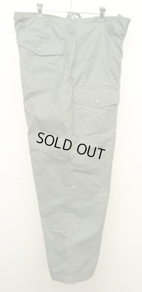 画像4: 70'S アメリカ軍 USAF "CWU-5/P" 中綿入り トラウザーズ セージグリーン/カモ SCOVILLジップ (VINTAGE)