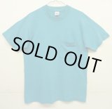 画像: 90'S FRUIT OF THE LOOM シングルステッチ 耳付きポケット 半袖 Tシャツ ターコイズ USA製 (VINTAGE)