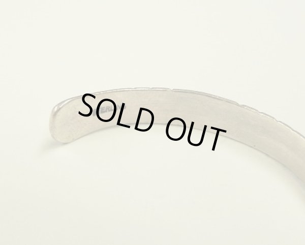 画像6: ナバホ族 インディアンジュエリー "DELVERT VANDEVER" シルバー トライアングルバングル (NEW)