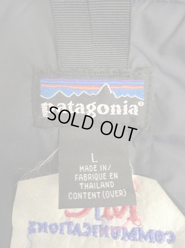 画像2: 02'S PATAGONIA "MIC COMMUNICATIONS" 中綿入り パフボールベスト ブラック (VINTAGE)