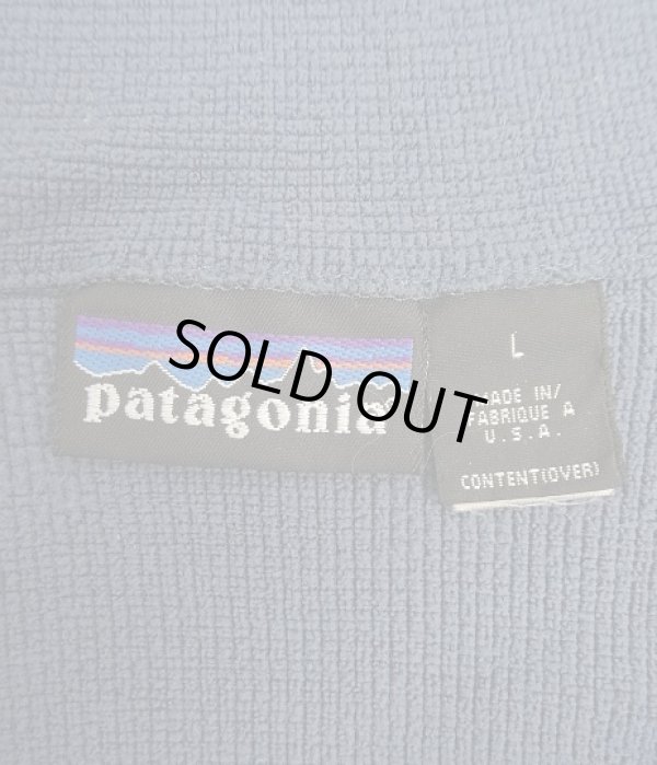 画像2: 00'S PATAGONIA 裾ロゴ レギュレーター R1 ハーフジップ ロングスリーブ ダークブルー USA製 (VINTAGE)