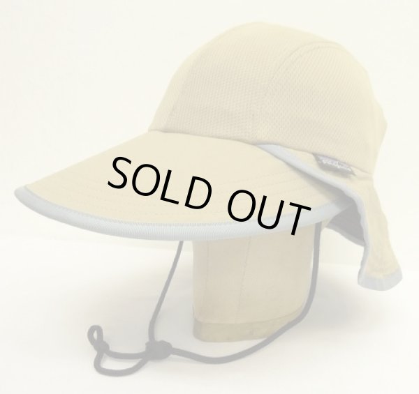 画像1: 00'S PATAGONIA ネックガード付き ナイロン ロングビルキャップ ベージュ (VINTAGE)