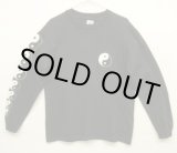画像: 90'S FASHION VICTIM "YIN & YANG" 袖＆両面プリント 長袖 Tシャツ ブラック USA製 (VINTAGE)