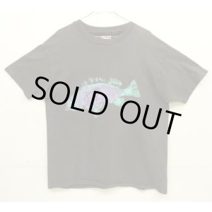 画像: 80'S FISH PRINT シングルステッチ 半袖 Tシャツ フェードブラック USA製 (VINTAGE)