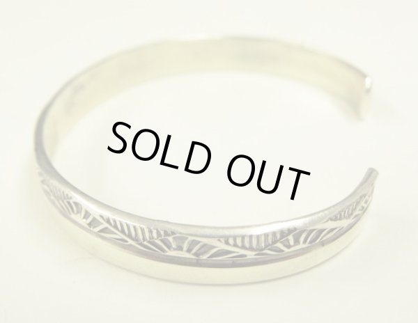 画像4: ナバホ族 インディアンジュエリー "HENRY MARIANO" スタンプワーク シルバー バングル (NEW)