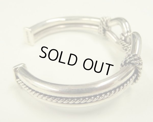 画像3: ナバホ族 インディアンジュエリー "STEVE ARVISO" ホースウィスパラー シルバーバングル (NEW)