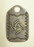 画像1: 40'S ナバホ族 インディアンジュエリー "SWASTIKA" シルバー ペンダントトップ (VINTAGE)