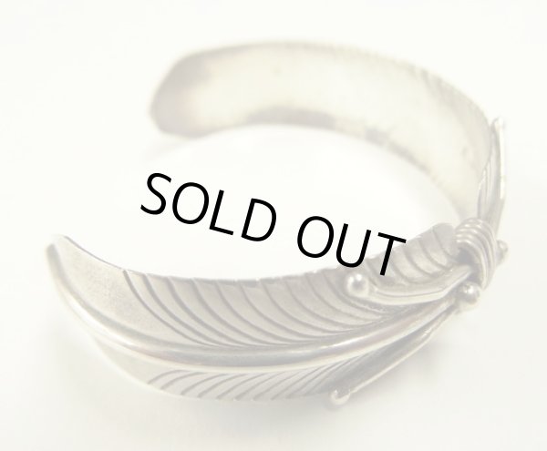 画像3: ナバホ族 インディアンジュエリー シルバー フェザーバングル (NEW)