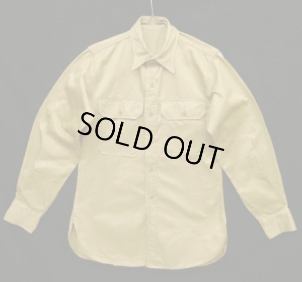 画像1: 50'S アメリカ軍 US ARMY "STAND UP COLLAR" マチ付き 長袖 チノシャツ ベージュ (VINTAGE)