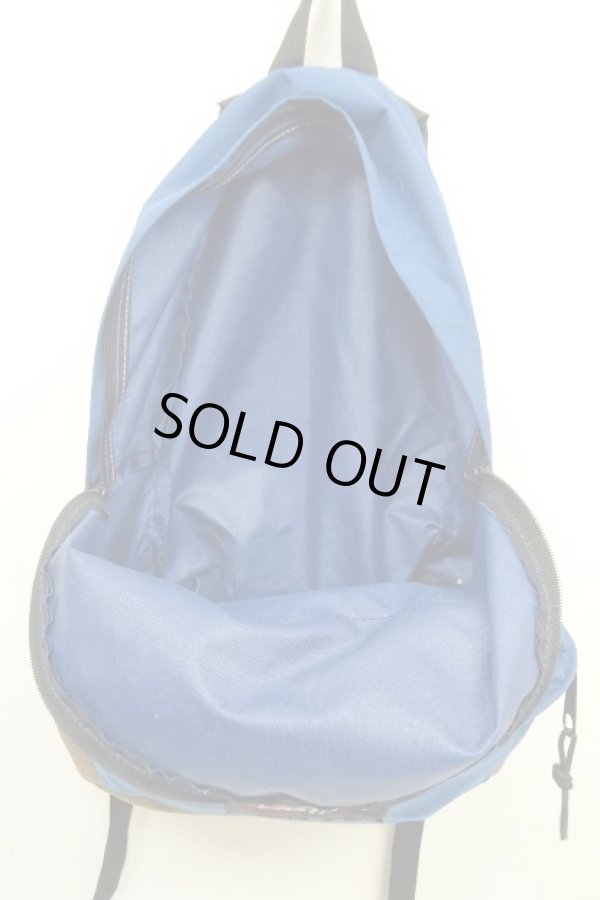 画像3: 80'S EASTPAK 旧タグ ボトムレザー ナイロン バックパック ブルー USA製 (VINTAGE)