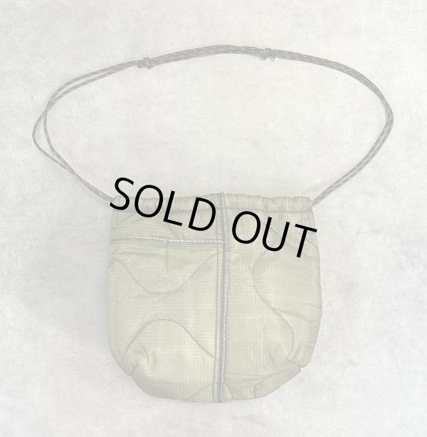 画像4: ODDMENT "QUILTING POUCH" アメリカ軍 キルティングライナー解体再構築 ポーチ オリーブ (REMAKE)