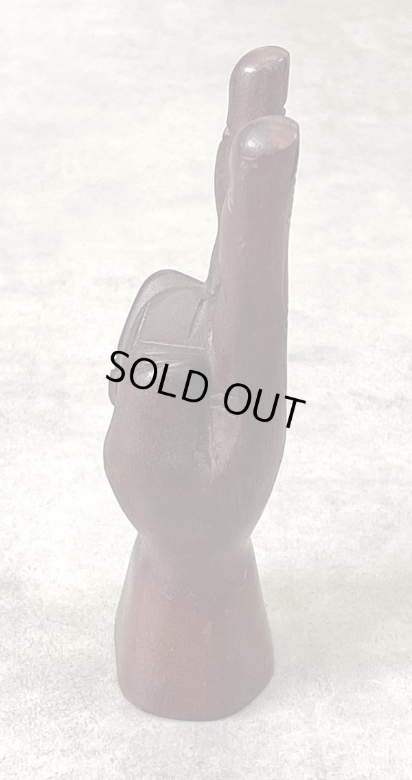 画像2: ウッドカービング ピースサイン ハンドサイン オーナメント オブジェ 手彫り 置物 (VINTAGE)