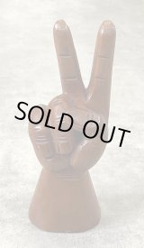 画像: ウッドカービング ピースサイン ハンドサイン オーナメント オブジェ 手彫り 置物 (VINTAGE)