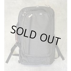 画像: 80'S MEI (MOUNTAIN EQUIPMENT INC) 旧タグ 2WAY ナイロンバッグ ブラック/ホワイト スペクトラ USA製 (VINTAGE)