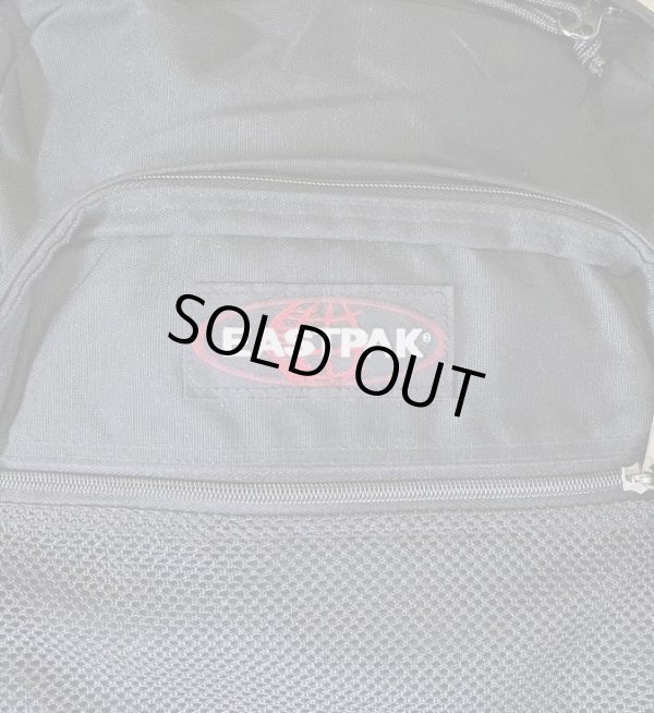 画像2: 90'S EASTPAK 旧タグ ボトムレザー ナイロン バックパック ブラック USA製 (VINTAGE)