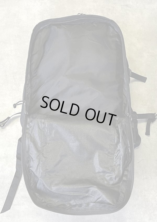 画像5: 90'S EASTPAK 旧タグ ボトムレザー ナイロン バックパック ブラック USA製 (VINTAGE)