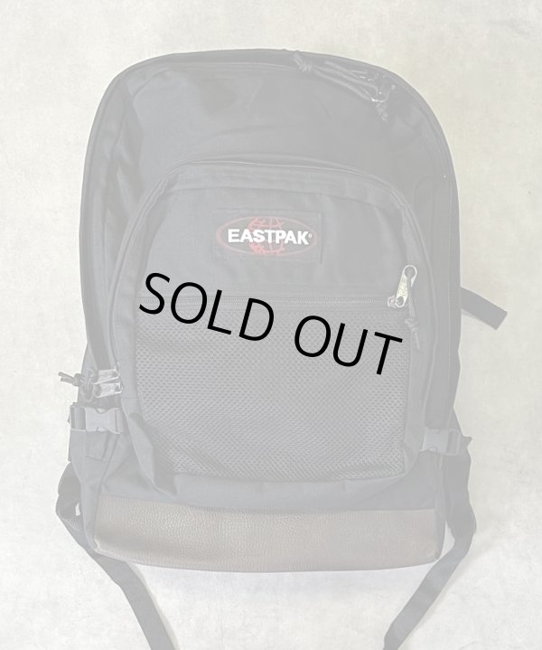 画像1: 90'S EASTPAK 旧タグ ボトムレザー ナイロン バックパック ブラック USA製 (VINTAGE)