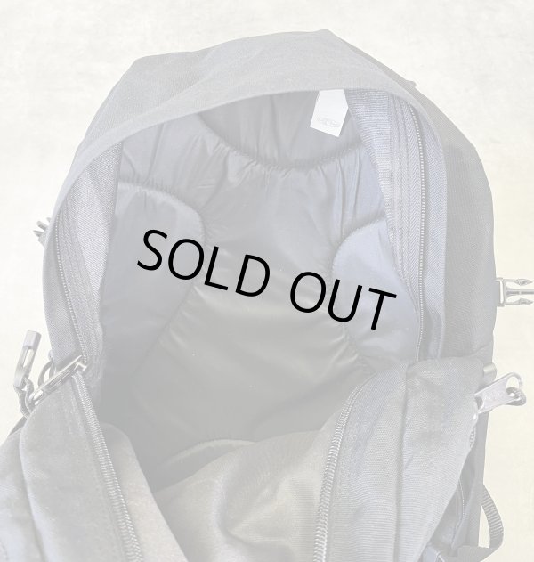 画像6: 90'S EASTPAK 旧タグ ボトムレザー ナイロン バックパック ブラック USA製 (VINTAGE)