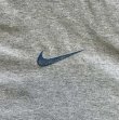 画像3: 00'S NIKE センターロゴ 半袖 Tシャツ グレー (VINTAGE)