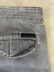 画像5: 90'S GRAMICCI 旧ロゴ ベルト付き デニム 七分丈 カーゴパンツ グレー USA製 (VINTAGE)