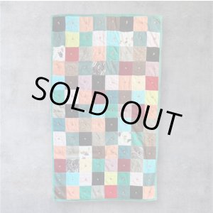 画像: ヴィンテージ コーデュロイ パッチワーク キルト ラグ 147cm x 92cm (VINTAGE)
