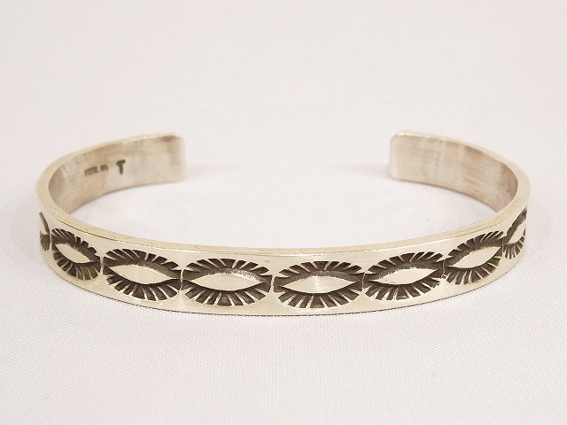 画像: Navajo Indian Jewelry "Nora Bill" 「Accessorie」 入荷しました。