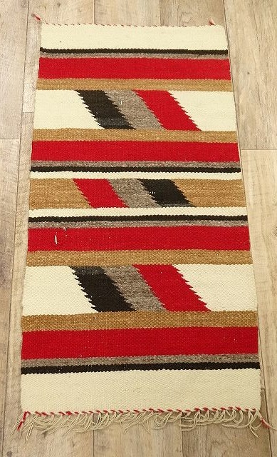 画像: Vintage Navajo Rug 「Antique Goods」 入荷しました。