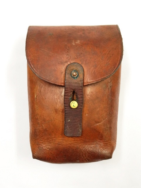 画像: スウェーデン軍 レザーポーチ (VINTAGE) 「Accessorie」 入荷しました。