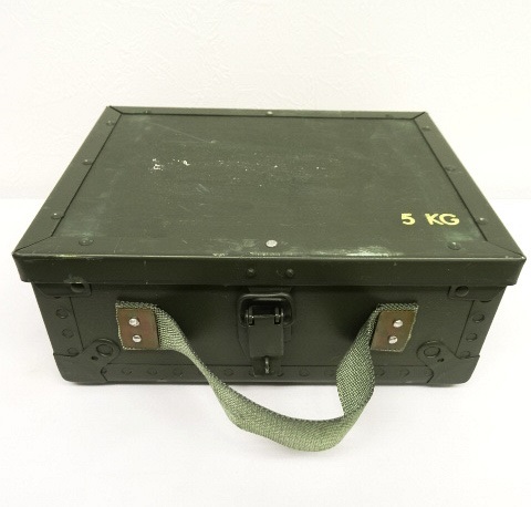 画像: スウェーデン軍 実物 アミニッション ウッドボックス (VINTAGE) 「Furniture」 入荷しました。