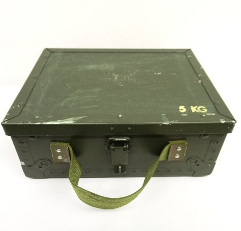 画像: スウェーデン軍 実物 アミニッション ウッドボックス (VINTAGE) 「Furniture」 入荷しました。