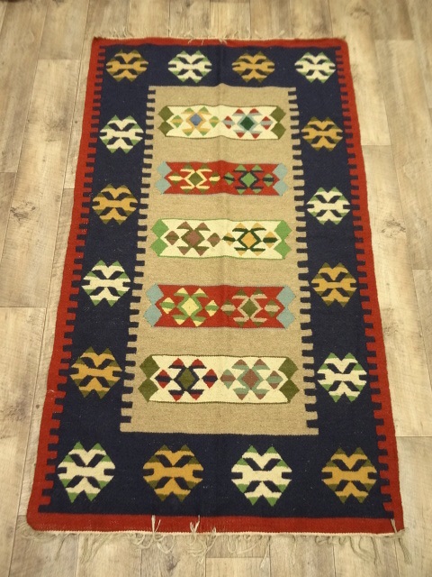 画像: ハンドウーブン ウール キリム ラグ 175cm x 100cm (ANTIQUE) 「Antique Goods」 入荷しました。