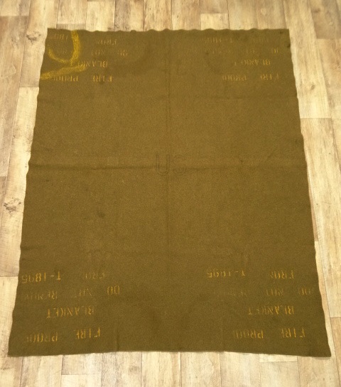 画像: US ARMY ステンシル入り ウールブランケット 171cm x 135cm (VINTAGE) 「Antique Goods」 入荷しました。