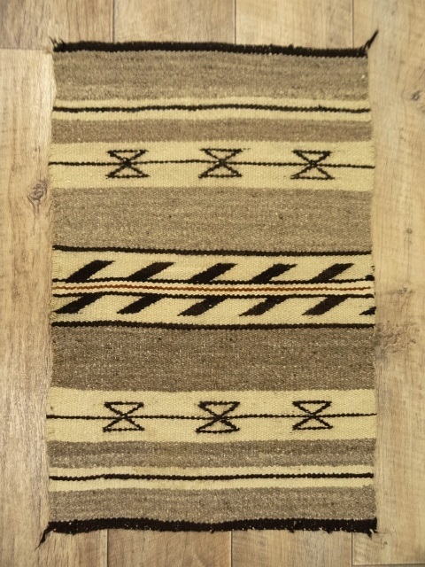 画像: ナバホ族 ハンドウーブン ウール キリム ラグ 65cm x 44cm (ANTIQUE) 「Antique Goods」 入荷しました。