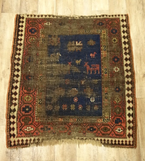 画像: オールド トライバルラグ 116cm x 105cm (ANTIQUE) 「Antique Goods」 入荷しました。