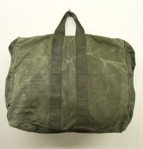 画像: 80'S アメリカ軍 USAF フライヤーズキットバッグ (VINTAGE) 「Bag」 入荷しました。