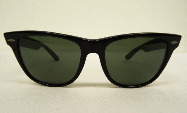 画像: 90'S B&L RAY-BAN "WAYFARER 2" サングラス ブラック ケース付き USA製 (VINTAGE) 「Accessorie」 入荷しました。