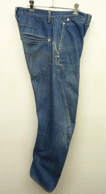 画像: LEVIS RED "1st COMFORT" 立体裁断デニム 2000年 (USED) 「Bottoms」 入荷しました。
