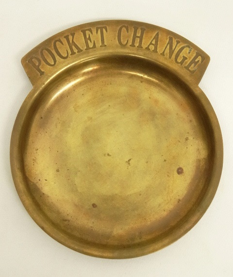 画像: ブラス製 POCKET CHANGE マネートレイ 小物入れ (ANTIQUE) 「Antique Goods」 入荷しました。