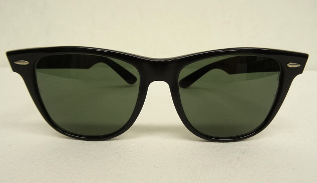 画像: 90'S B&L ボシュロム製 RAY-BAN "WAYFARER 2" サングラス ブラック USA製 (VINTAGE) 「Accessorie」 入荷しました。
