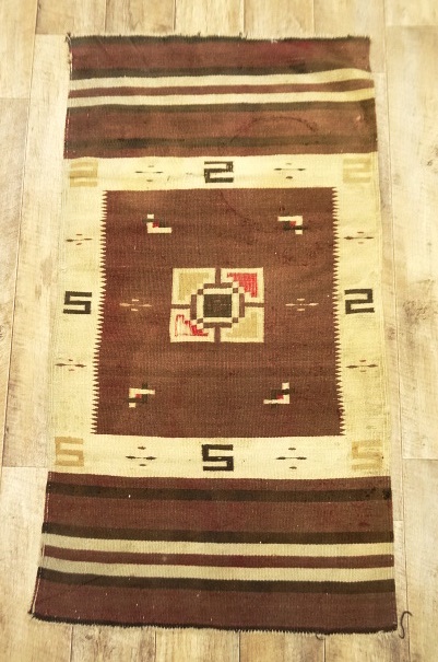 画像: オールド ウール トライバルラグ 130cm x 71cm (ANTIQUE) 「Antique Goods」 入荷しました。