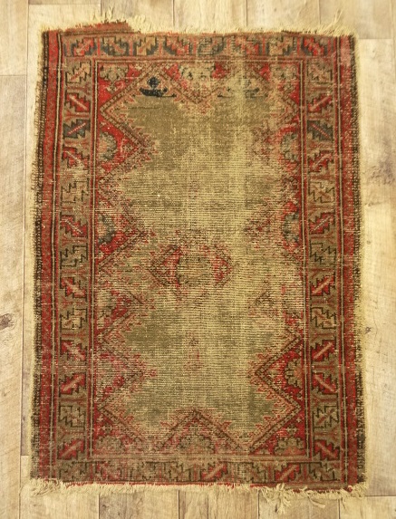画像: オールド ウール トライバルラグ 104cm x 73cm (ANTIQUE) 「Antique Goods」 入荷しました。