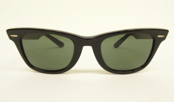 画像: 80'S B&L ボシュロム製 RAY-BAN "WAYFARER" サングラス ブラック USA製 (VINTAGE) 「Accessorie」入荷しました。