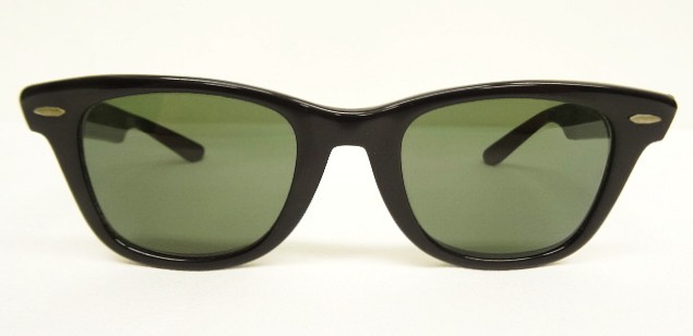 画像: 80'S B&L ボシュロム製 RAY-BAN "WAYFARER" サングラス ブラック USA製 (VINTAGE) 「Accessorie」入荷しました。