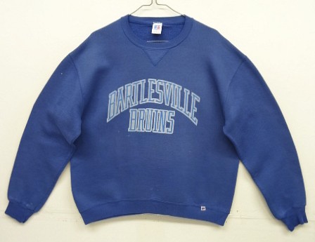 画像: 90'S RUSSELL ATHLETIC 前Vガゼット付き 染み込みプリント クルーネック スウェットシャツ フェードブルー USA製 (VINTAGE) 「Sweat Shirt」入荷しました。