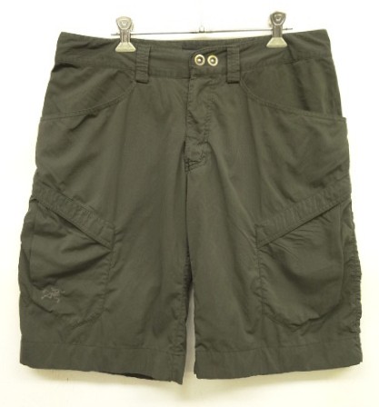 画像: ARC'TERYX "サンウエストタグ" RAMPART SHORT 斜めポケット カーゴショーツ ダークカーキ (USED) 「Shorts」入荷しました。