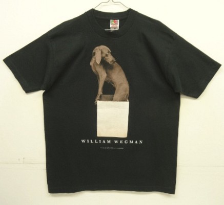 画像: 90'S WILLIAM WEGMAN "IN THE BOX" FOTOFOLIO シングルステッチ 半袖 Tシャツ ブラック USA製 (MINT CONDITION) 「T-Shirt」入荷しました。