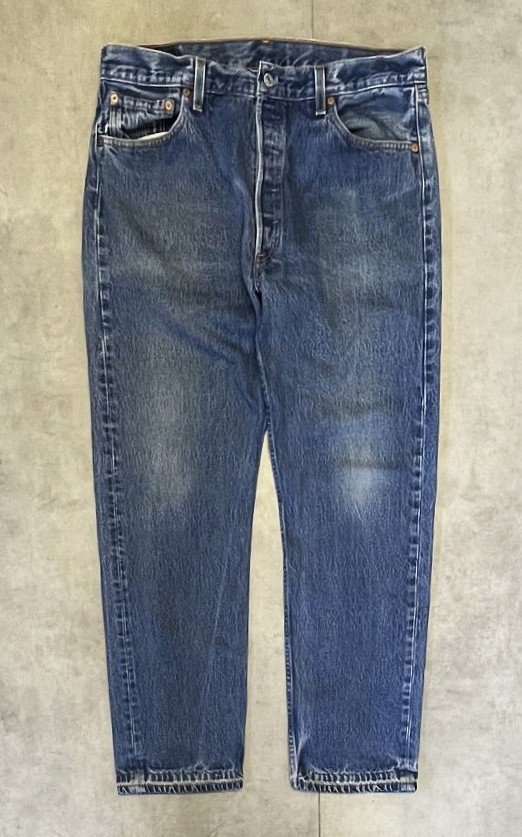 画像: 00'S LEVIS 501 デニム インディゴ W36L30 USA製 (VINTAGE) 「Bottoms」入荷しました。