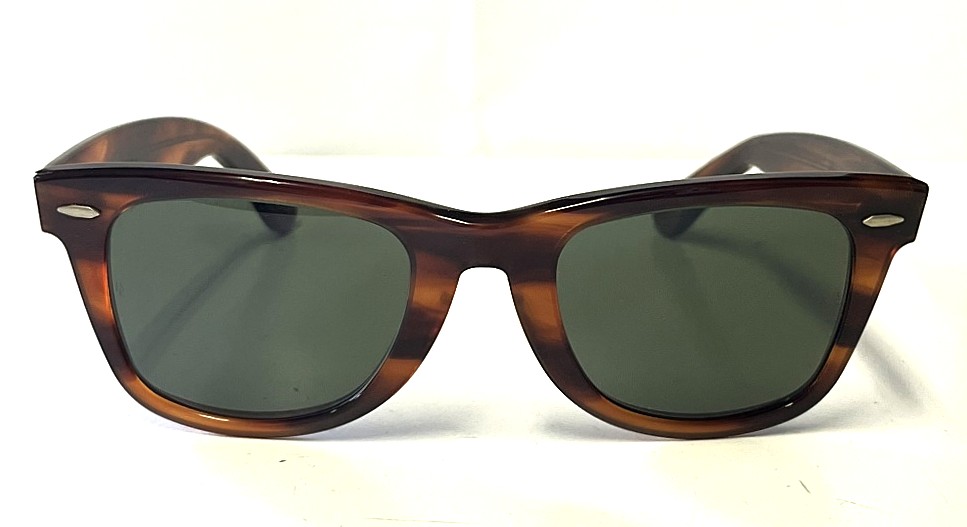 画像: 80'S B&L ボシュロム製 RAY-BAN "WAYFARER" サングラス べっ甲ブラウン USA製 (VINTAGE)「Accessorie」入荷しました。