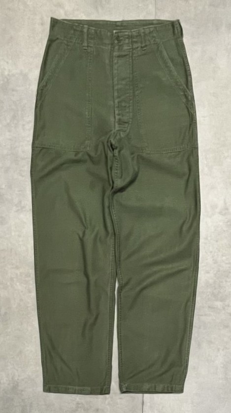 画像: 60'S アメリカ軍 US ARMY "OG107" コットンサテン 平ボタン ベイカーパンツ ミリタリーグリーン (VINTAGE)「Bottoms」入荷しました。